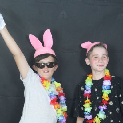 Year 6 Disco (16)